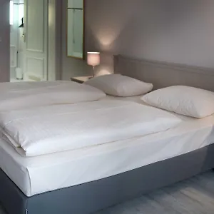 فندق دوتشيس تياتر, ميونيخ